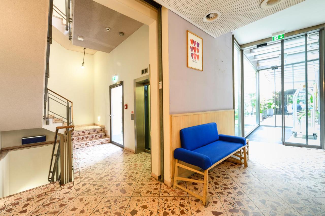 Hotel Bleibtreu Berlin By Golden Tulip Exterior foto